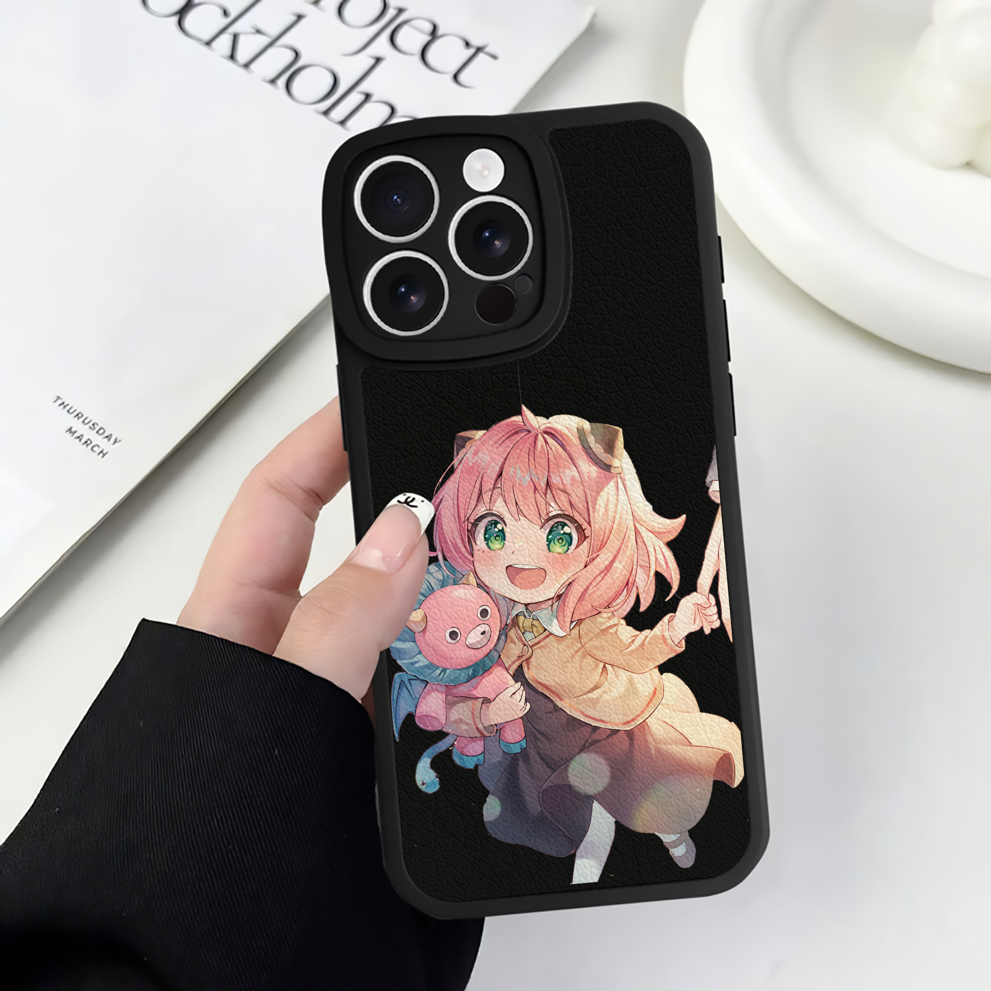 （画像用） SPY×FAMILY间谍家家酒 【iPhone 16シリーズ対応】シリコンスマホケース（レザー調） 材質：シリコン